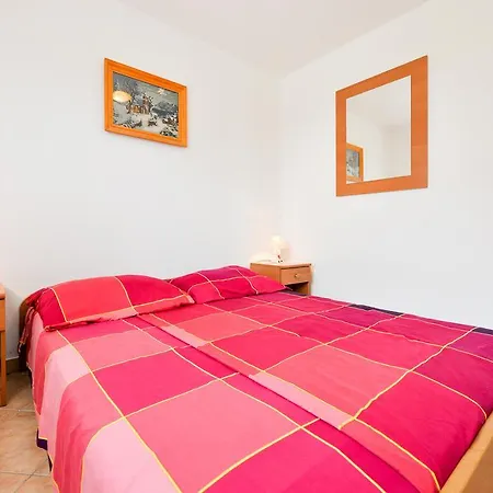 Antica - Edita Daire