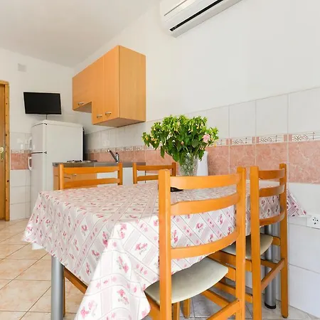 Antica - Edita Apartmán *