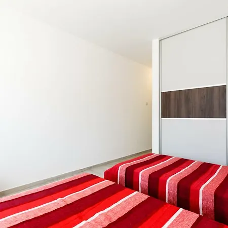 Antica - Edita アパート ルティナ